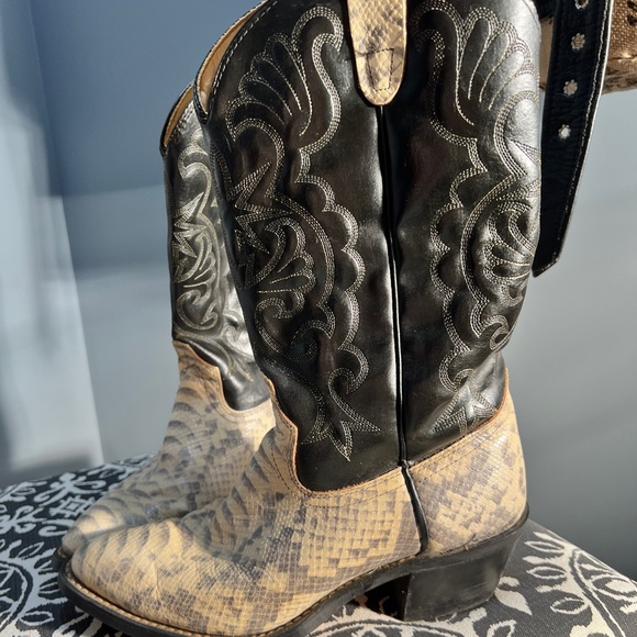 Mens Roy Cooper cowboy boots. Used. Snakeskin size 8 - Picture 1 of 6